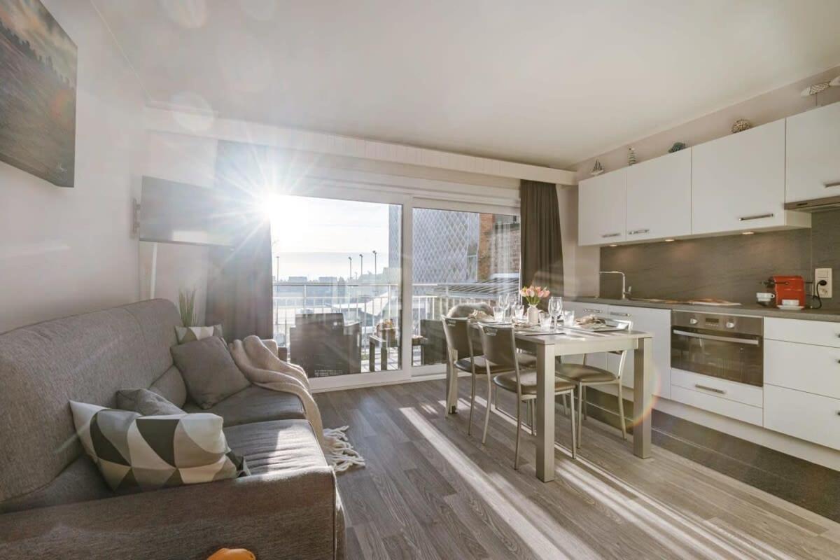 Huswell - Charming Studio With Terrace Nearby The Beach Apartment Middelkerke Bagian luar foto